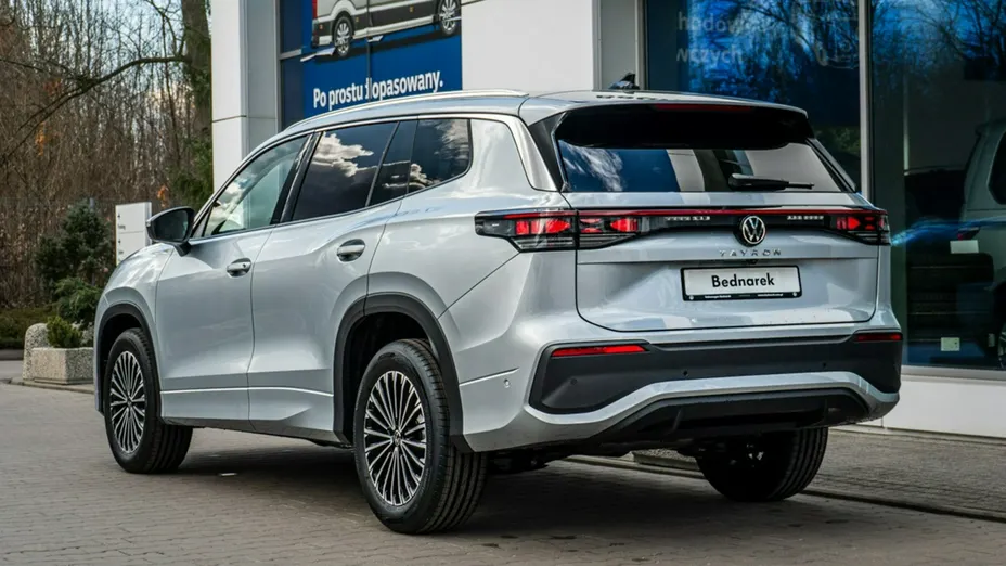 VOLKSWAGEN Tayron -
