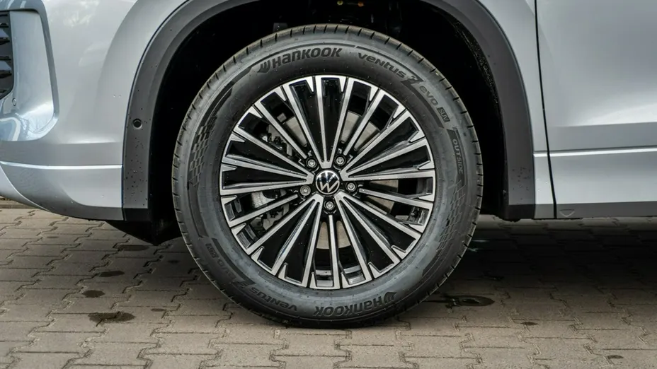 VOLKSWAGEN Tayron -