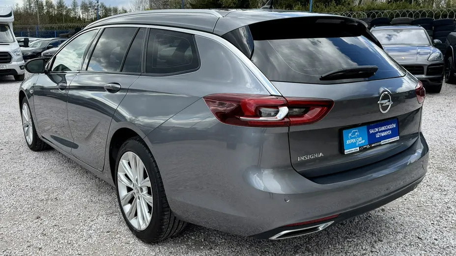 OPEL Insignia -