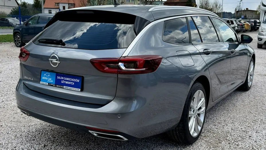 OPEL Insignia -