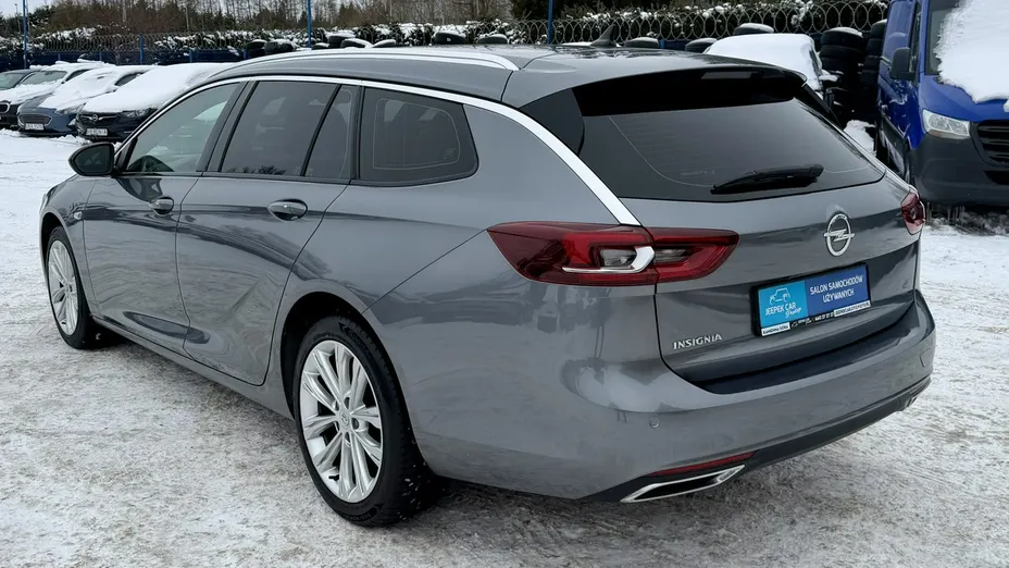 OPEL Insignia -