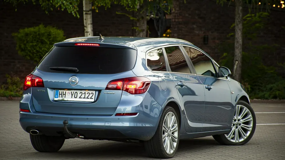 OPEL Astra -
