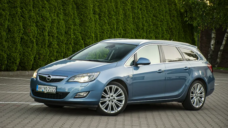 OPEL Astra -