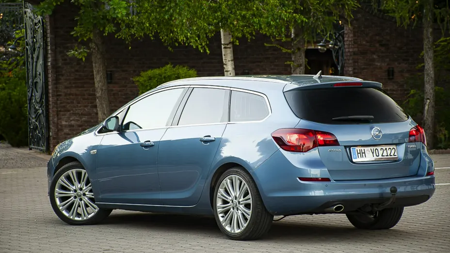 OPEL Astra -