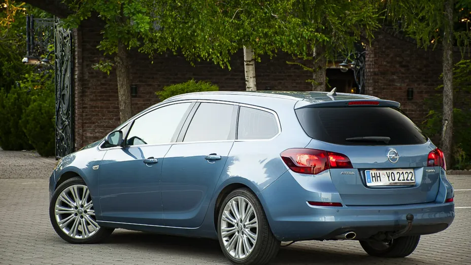 OPEL Astra -