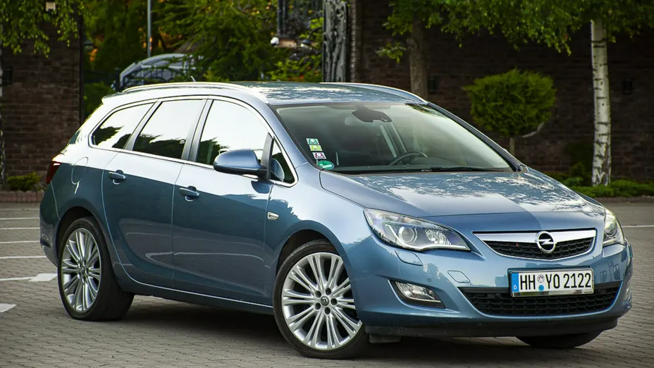 OPEL Astra -