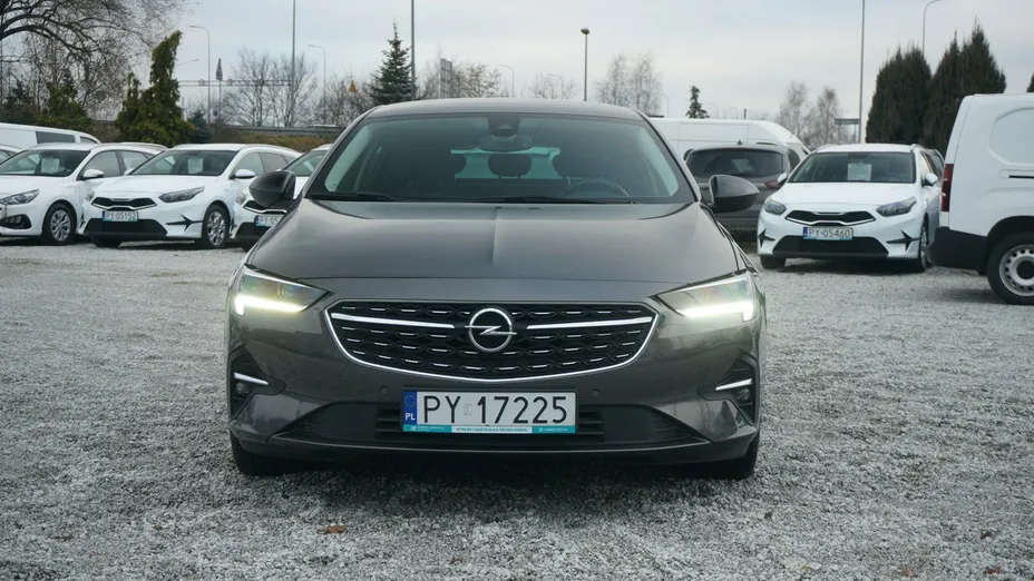 OPEL Insignia -