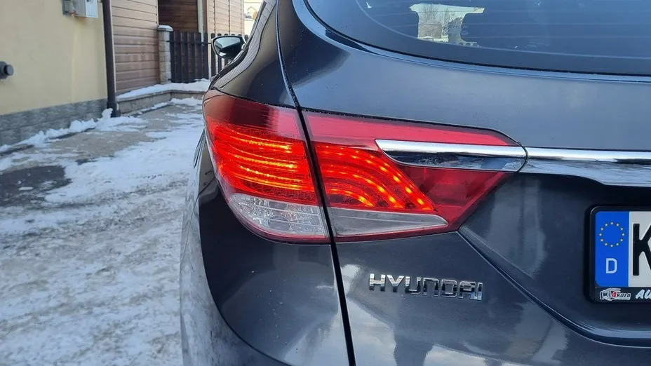 HYUNDAI i40 -