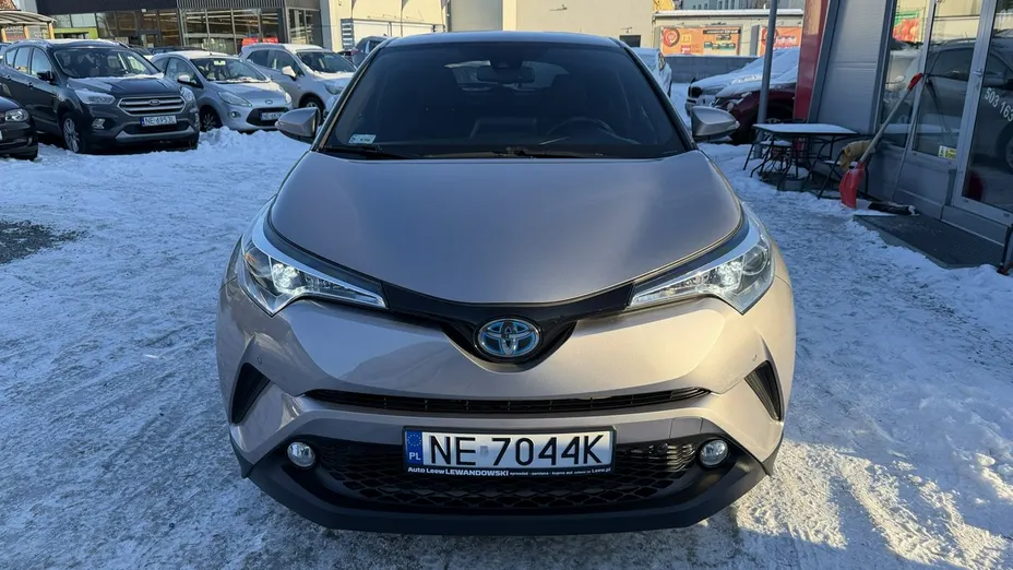 TOYOTA C-HR -