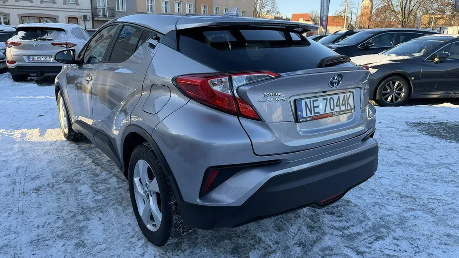 TOYOTA C-HR -