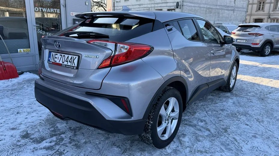 TOYOTA C-HR -