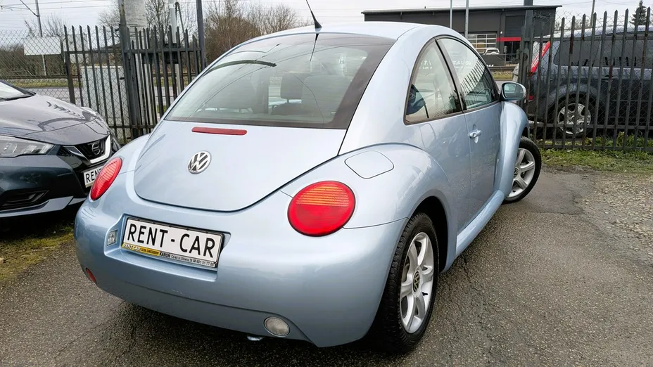 VOLKSWAGEN New Beetle -