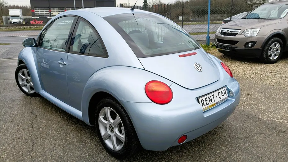 VOLKSWAGEN New Beetle -