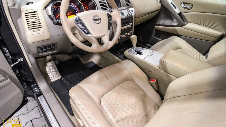 NISSAN Murano -