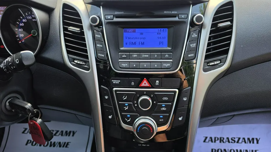 HYUNDAI i30 -