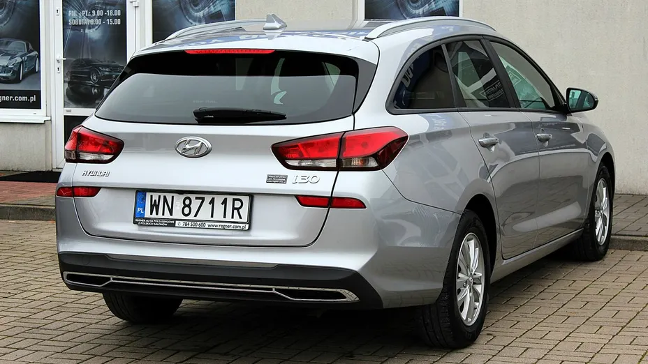 HYUNDAI i30 -