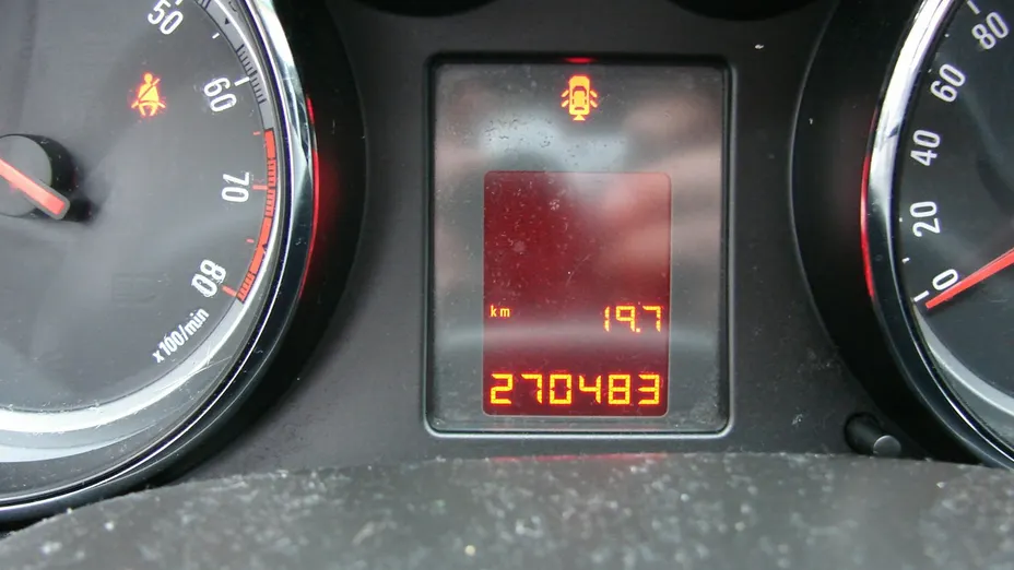 OPEL Insignia -