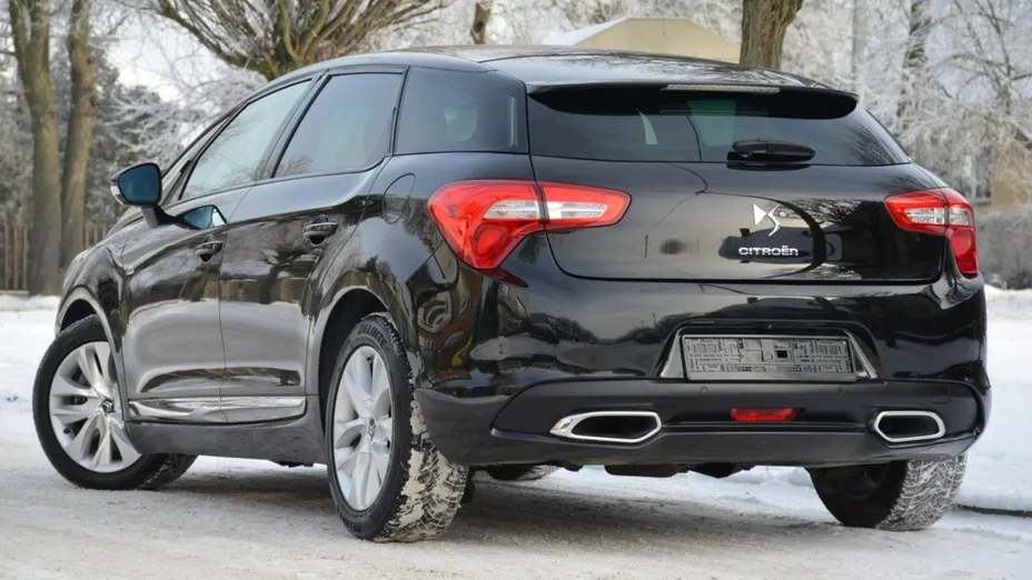 CITROEN DS5 -