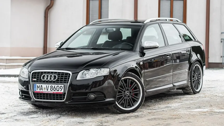 AUDI A4 -