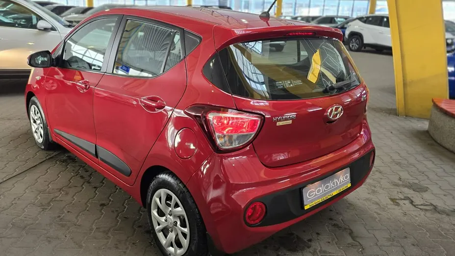 HYUNDAI i10 -