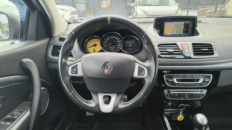 RENAULT Megane -