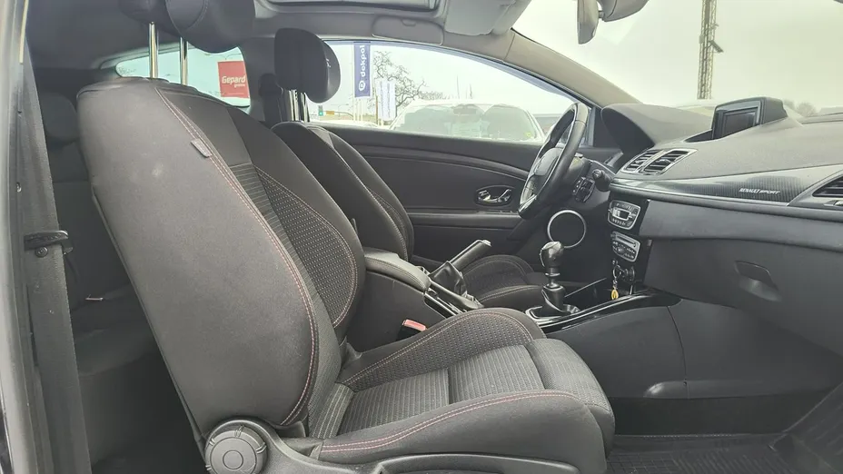 RENAULT Megane -