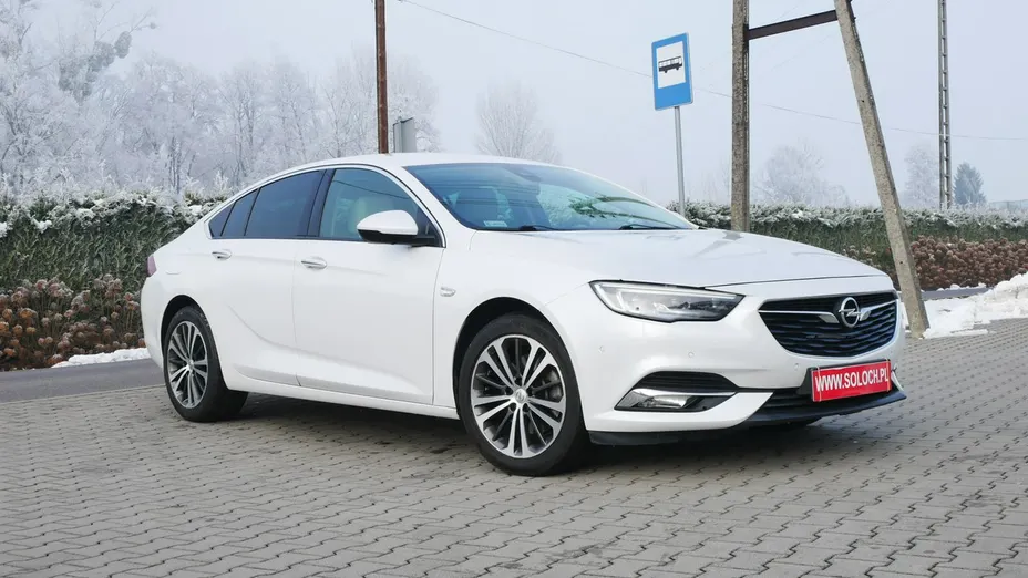 OPEL Insignia -