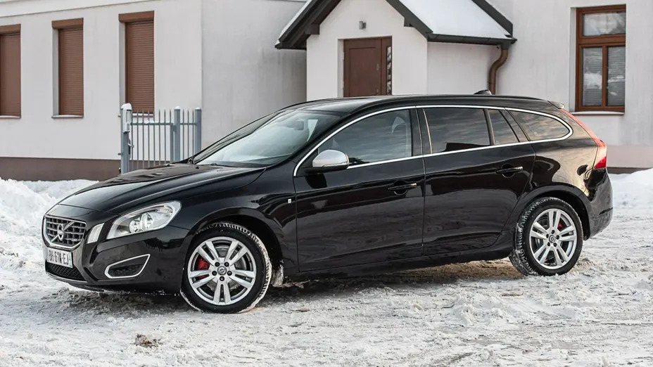 VOLVO V60 -