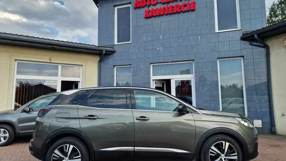 PEUGEOT 3008 -
