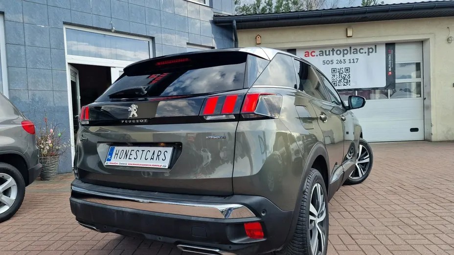 PEUGEOT 3008 -