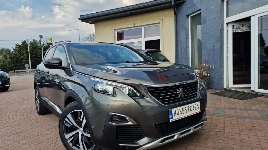 PEUGEOT 3008 -