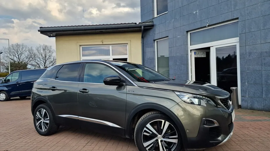 PEUGEOT 3008 -