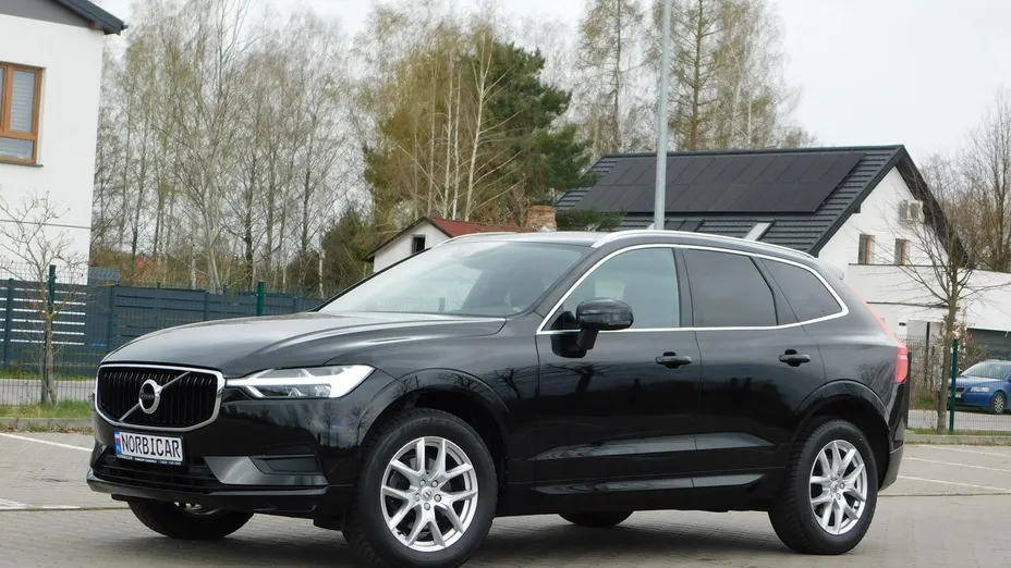 VOLVO XC60 -
