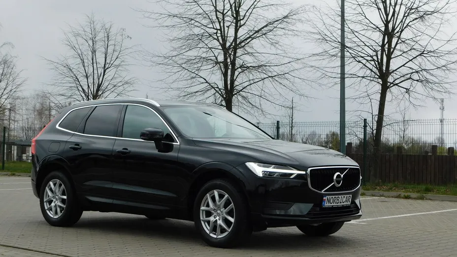 VOLVO XC60 -