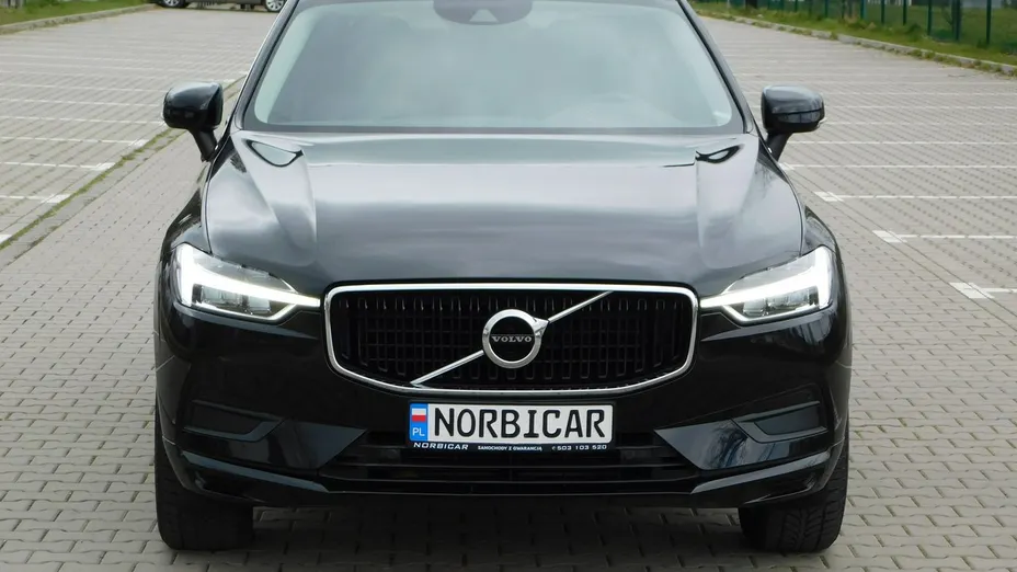 VOLVO XC60 -