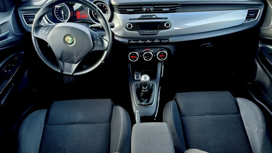 ALFA ROMEO Giulietta -