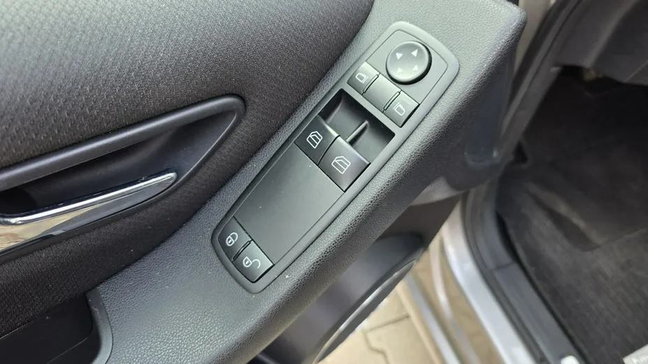 MERCEDES-BENZ A Klasa -