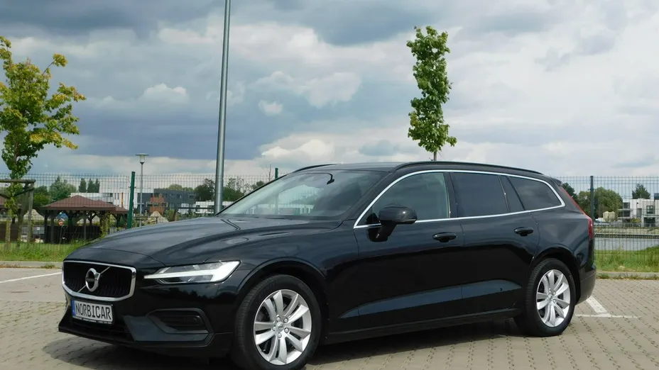 VOLVO V60 -