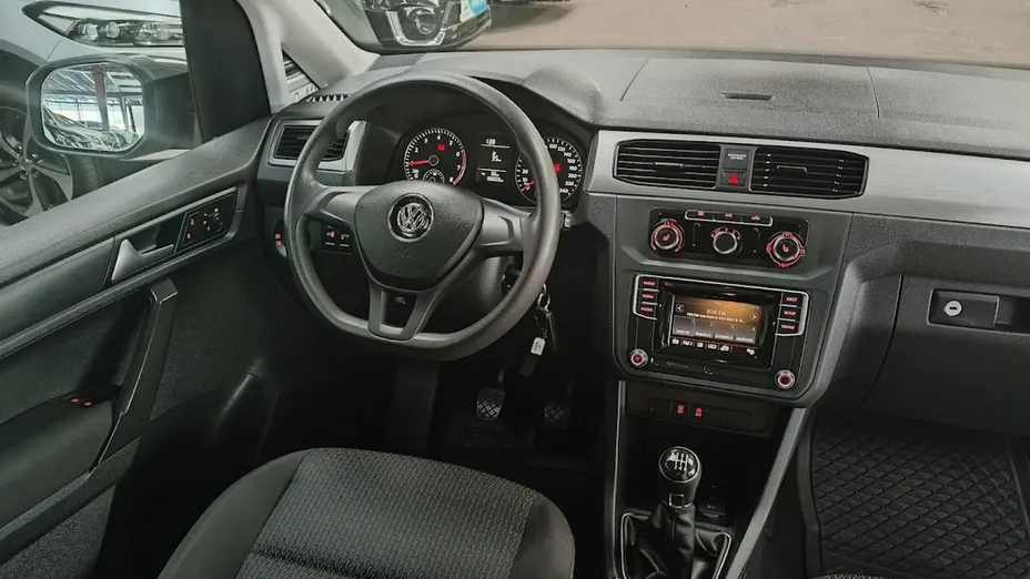 VOLKSWAGEN Caddy -