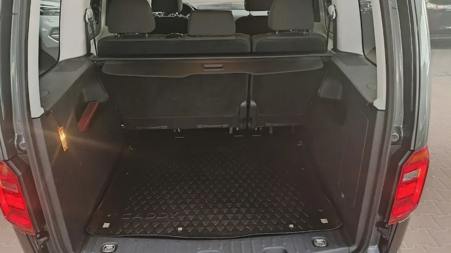 VOLKSWAGEN Caddy -