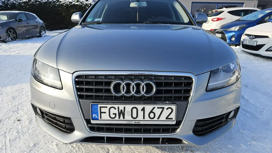 AUDI A4 -