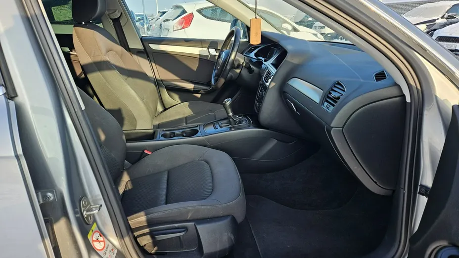 AUDI A4 -