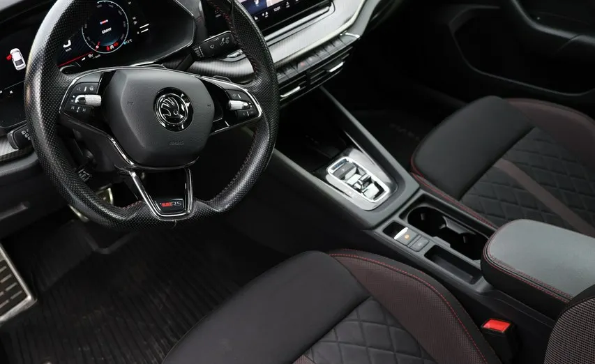 SKODA Octavia -