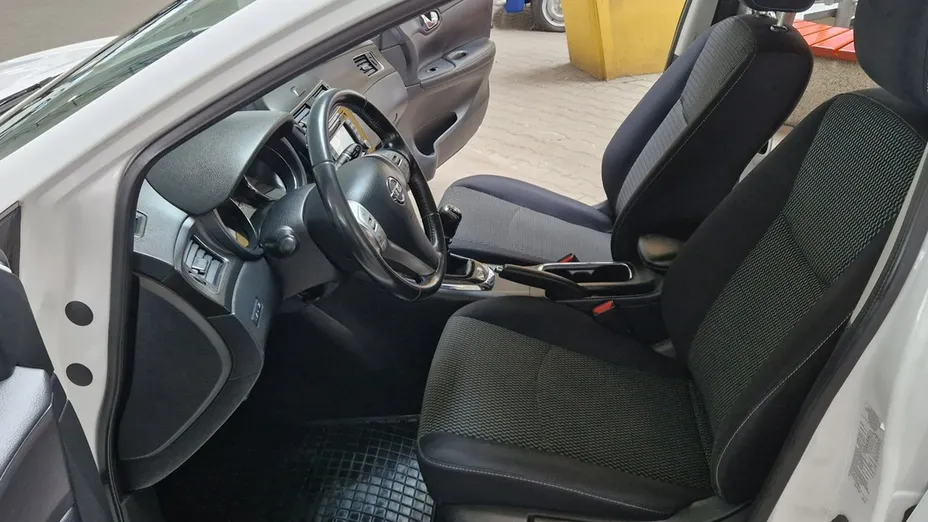 NISSAN Pulsar -