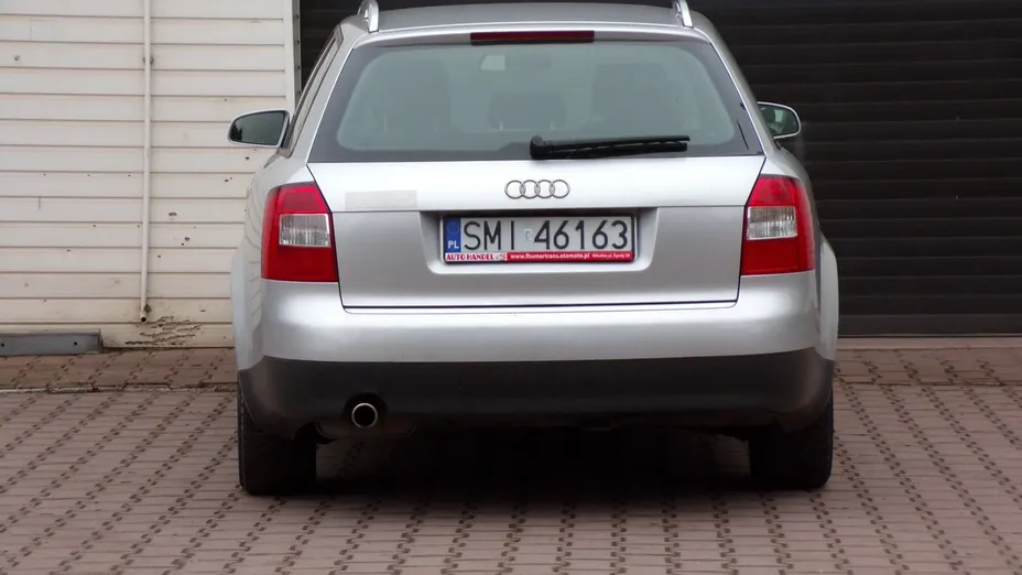 AUDI A4 -