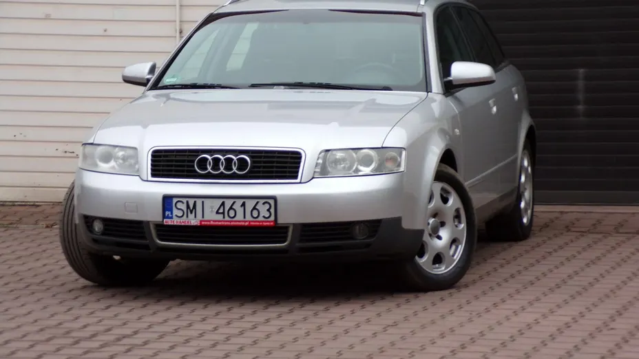 AUDI A4 -