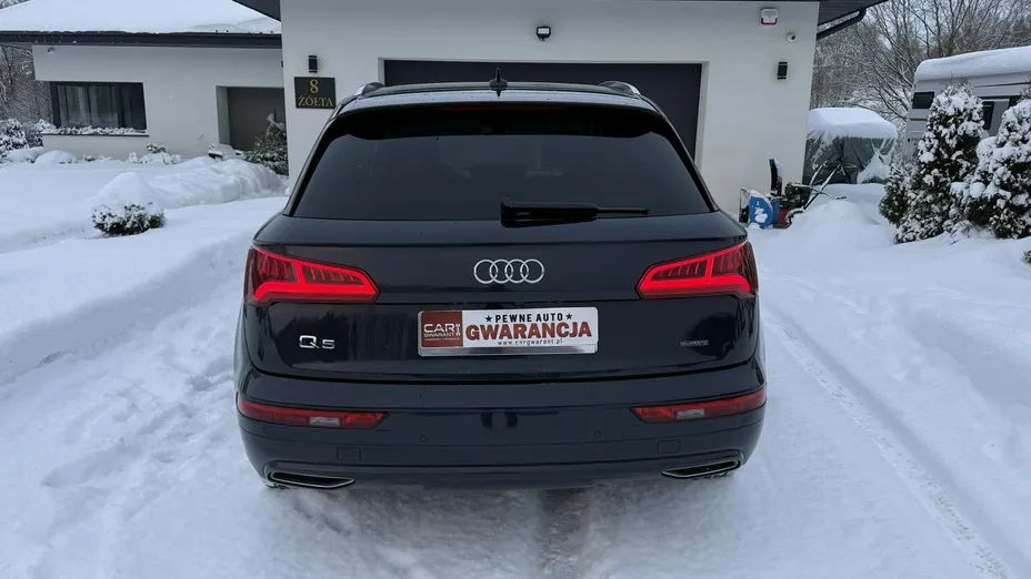 AUDI Q5 -