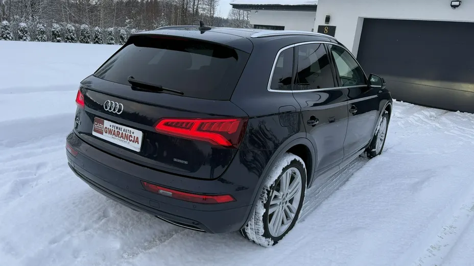AUDI Q5 -