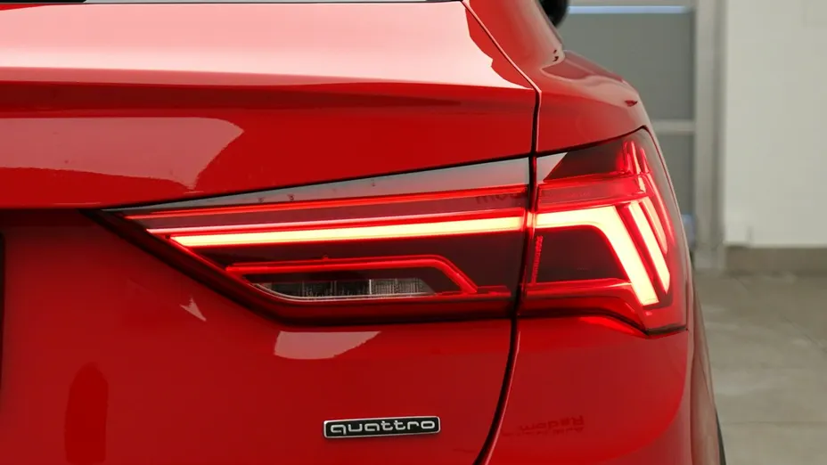 AUDI Q3 Q3 40 TDI Quattro S-Line S tronic