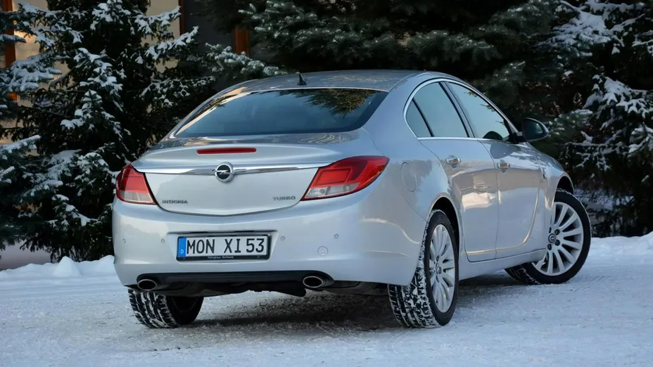 OPEL Insignia -